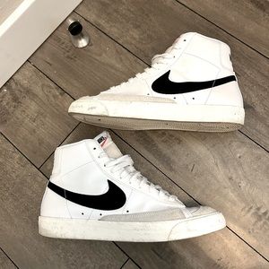 Used Nike blazers size 9.5 mens